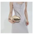 Borsa pochette rigida ovale in acrilico metallizzato con catena per festa serale. - Champagne