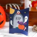 Halloween cartoon pillow gift candy box, creative paper packaging for party favors. - Style C