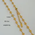 Collar de acero inoxidable dorado con corazones huecos vista de detalle y medidas. - Cadena de Clavícula de Corazón (B2)