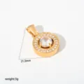 Detailansicht des goldenen Edelstahl Kristall Halo Anhängers mit Größen- und Gewichtsangaben. - Anhänger Ohne Kette (G52)