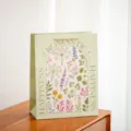 Blumen Design Papiertragetasche mit Henkel, frischer Kunststil für Geschenke und Feste. - Romantisch / L