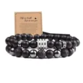 Conjunto de pulseras de cuentas de piedra natural con onix negro mate y dijes metálicos. - 30