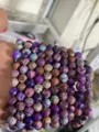 Primer plano detallado de cuentas de piedras preciosas jaspe imperial morado y azul, patrones. - 4mm (aprox. 90pcs) / Piedra Imperial Multicolor