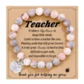 Leraar waardering kralen armband met glinsterende strass appel hanger als mooi cadeau. - Appel Hanger / Met Displaykaart / Roze Zebra Jaspis