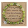 Groene stenen kralen armband met zilveren olifant hanger op display kaart cadeau. - Olifant Hanger / Met Displaykaart / Groene chalcedoon