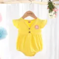 Détail de combi bébé fille en coton, body jaune à manches courtes et fleur de pâquerette. - 90cm / Jaune