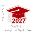 2027 Abschluss Doktorhut Brosche Rot Weiß Emaillierte Anstecknadel Schüler Geschenk - C3620-6