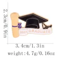 2027 Doktorhut Brosche Emaille Pin Diplom Studenten Geschenk Souvenir Accessoire 3.4cm - C3621-4