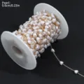 Primer plano detallado de cadena de perlas en forma de corazón en carrete, perlas ABS y cobre. - Cadena de Perlas de Corazón 6.0mm / 1 Metro / Oro KC