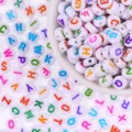Colorful alphabet letter beads for DIY handmade bracelet necklace jewelry making accessories. - Mixed Letters