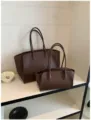 Sac cabas en cuir marron de grande capacité, sac d'épaule élégant pour le travail, vintage. - L / Café