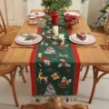 Corsia da tavolo di Natale jacquard rosso verde elegante decorazione per tavola con nappe - 35*120cm / Sfondo verde cervo dorato + nappa verde (non lavabile in lavatrice)