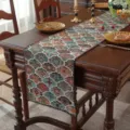 American retro paisley jacquard table runner, ethnic floral dining table cover decoration. - Small Irregular Shape with Coffee Scalloped Edge