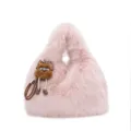 Sac à main en peluche rose avec pendentif poupée, sac fourre-tout d'hiver doux et élégant. - Avec Pendentif / Rose