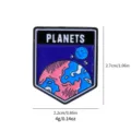 Weltall Planet Emaillierte Brosche Abzeichen, Kreative Metall Anstecknadel Kleidung Zubehör. - Planet Schild Stil (C2233)