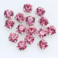 Runde rosa Glas-Hand-Strasssteine mit silbernem Metallkrallensockel fur Bekleidungszubehor. - 3mm (100 Stück/Packung) / Fuchsia