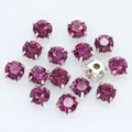 Runde lila Krallen-Strasssteine, silberner Sockel handgenähte Kristallperlen für Kleidung. - 3mm (100 Stück/Packung) / Fuchsie