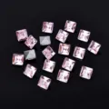 Strass carrés roses pour nail art, loisirs créatifs et superbes gemmes de réparation de montres. - Rose Clair