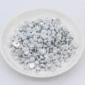 Perles argentées demi-rondes à dos plat pour le nail art DIY et la décoration d'artisanat. - 3 mm paquet de 10000 pièces / Argent Mat