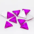 Strass da cucire in vetro a triangolo doppi fori cristallo piatto accessori abbigliamento. - Rosso rosa