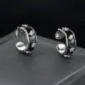 Schwarze Emaille Ohrklammern für Damen und Herren, stilvolle schicke Clip-On Ohrringe mit Zirkon. - Schwarz