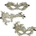 Maschera di carnevale in pizzo dorato, festa per adulti sexy mezza faccia Halloween variante. - 3 Stili Set Bronzatura