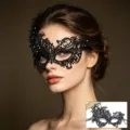 Maschera in pizzo nero con strass vista di dettaglio per festa in maschera e costume di Halloween. - Taglia unica / Aurora boreale