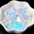 Schimmernde Muschel-Pailletten für DIY-Basteln, Slime und Bekleidungszubehör. Perlmutt-Effekt. - 20g Packung / Gebrochenes Weiß