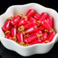 Rode kunstparel druppel hangers met strass ringen DIY sieraden maken accessoireset - 8x15mm (20 Stk) / Rood