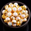 Bottoni di perla semi-tondi con bordo dorato per nail art fai da te e cucito sartoriale - Bianco crema AB