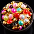 Bottoni di perle semisferiche colorati con bordi dorati per cucito, artigianato e decoro unghie. - colori misti casuali