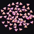 Laser roze driehoek nagel strass steentjes flatback kristal bedels voor nagelkunst. - Driehoek / 5mm 20 Stuks/Verpakking / Laser Roze