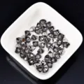 Schwarze Kristall Strasssteine für Nail Art DIY gemischte Form flache Steine Dekoration - Fächer / 6X8mm / Mineralgrau
