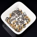 Μικτά στρασβ γυαλιού σε σχήμα καρδιάς για nail art σε χρυσό και γκρι χρώμα για νύχια DIY. - Αρ. 26 5,5x6 mm καρδιά