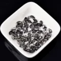 Schwarze Tropfen Strasssteine fuer Nageldesign Flaachruecken Kristalle DIY Set 20 Stk - Pfirsichblattform / 4x6mm / Mineralgrau