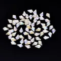 Strass per unghie in cristallo iridescente, diamanti in vetro piatto irregolari per nail art DIY. - A forma di freccia / 20 Pezzi/Confezione (4x6mm)