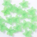 Abalorios de flores de 5 pétalos verde claro, cuentas sueltas acrílicas para accesorios DIY. - Verde oscuro