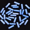 Hellblaue rechteckige Strasssteine mit Facetten für Nailart, flache Glitzersteine Maniküre. - Rechteck / 20 Stück/Packung (2.5x9mm) / Blau