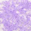 Mini pendentifs d'ongles cœur translucides violet vue détaillée pour travaux manuels - Pack de 100 / Violet Glacé