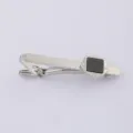 Pince a cravate homme argentee d'affaires avec centre noir hexagonal et strass brillants. - Style Quatre Strass Hexagone Mat Noir Argenté (T1033)