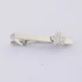 Pince a cravate en metal argent pour homme avec motif de feuille d'erable, elegante et chic. - Style Feuille d'Érable Argentée (T1041)