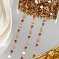 Χάλκινη αλυσίδα φούντας DIY με ρομβοειδείς μεταλλικές πλάκες και κόκκινα στρας για χειροτεχνία. - Βάση Χρυσού KC / Κόκκινο