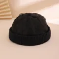 Schwarze destroyed Docker Cap für Damen und Herren, stylische Herbst Winter warme Strick Mütze. - M (56-58cm) / Schwarz