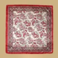 Détail de foulard carré imprimé cachemire classique, bordure rouge pour accessoire mode femme. - #42 Paisley rouge avec bordure rouge
