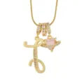 Collier lettre plaqué or avec zirconias étincelants et joli pendentif planète cœur rose. - I-Or (Chaîne Serpent)