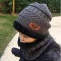 Ensemble bonnet et écharpe en tricot chaud d'hiver pour enfants doublé de peluche - Taille unique / Ensemble Bonnet et Cache-col / Gris foncé