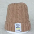 Bonnet en tricot torsadé style coréen pour femme avec écusson lettre, chaud et doux. - Taille unique / Kaki