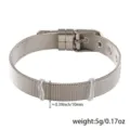 Silbernes Metall-Mesh-Armband mit verstellbarer Schnalle und detaillierten Maßangaben. - 316 Stahlfarbenes Uhrenarmband / Silber