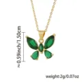 Grüner Edelstein Schmetterling Anhänger Halskette Detailansicht, filigrane goldene Kette. - 19