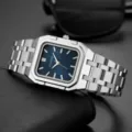 Orologio uomo al quarzo quadrato in acciaio inox quadrante blu, vista dettagliata. - Blu Argento